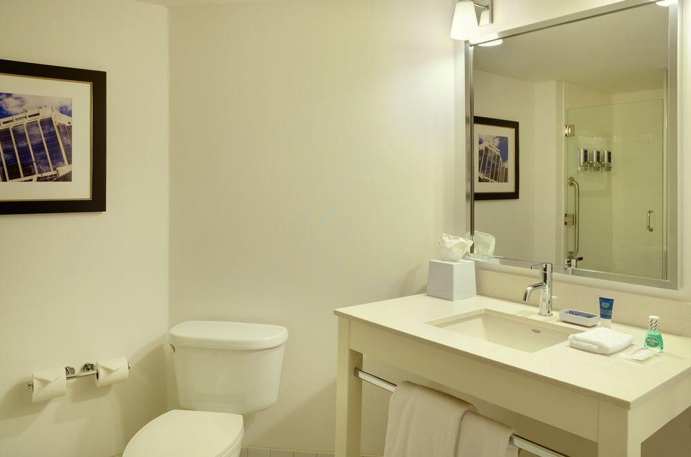 Four Points By Sheraton Галифакс Экстерьер фото